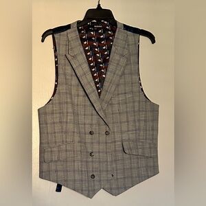NWOT MURANO PLAID VEST